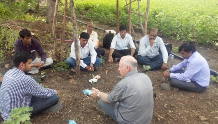 Dubi Raz with farmers in India